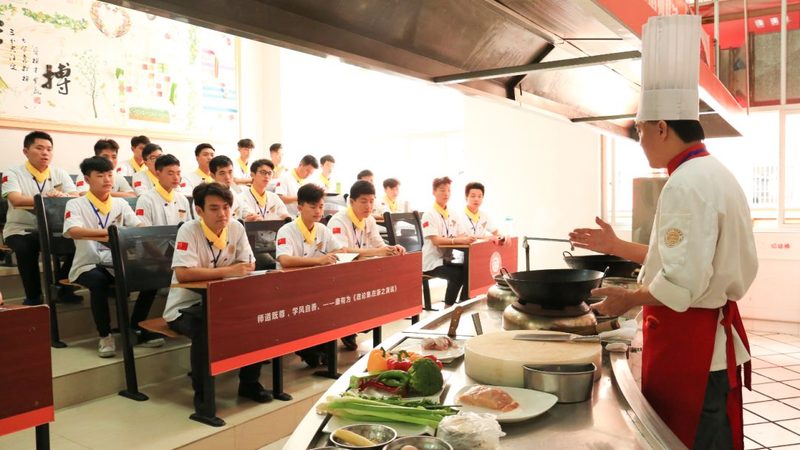 餐饮食材配送价格对比：别只看单价，综合成本才是关键