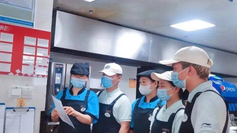 从代工厂的备料区看透食品OEM流程的底层逻辑